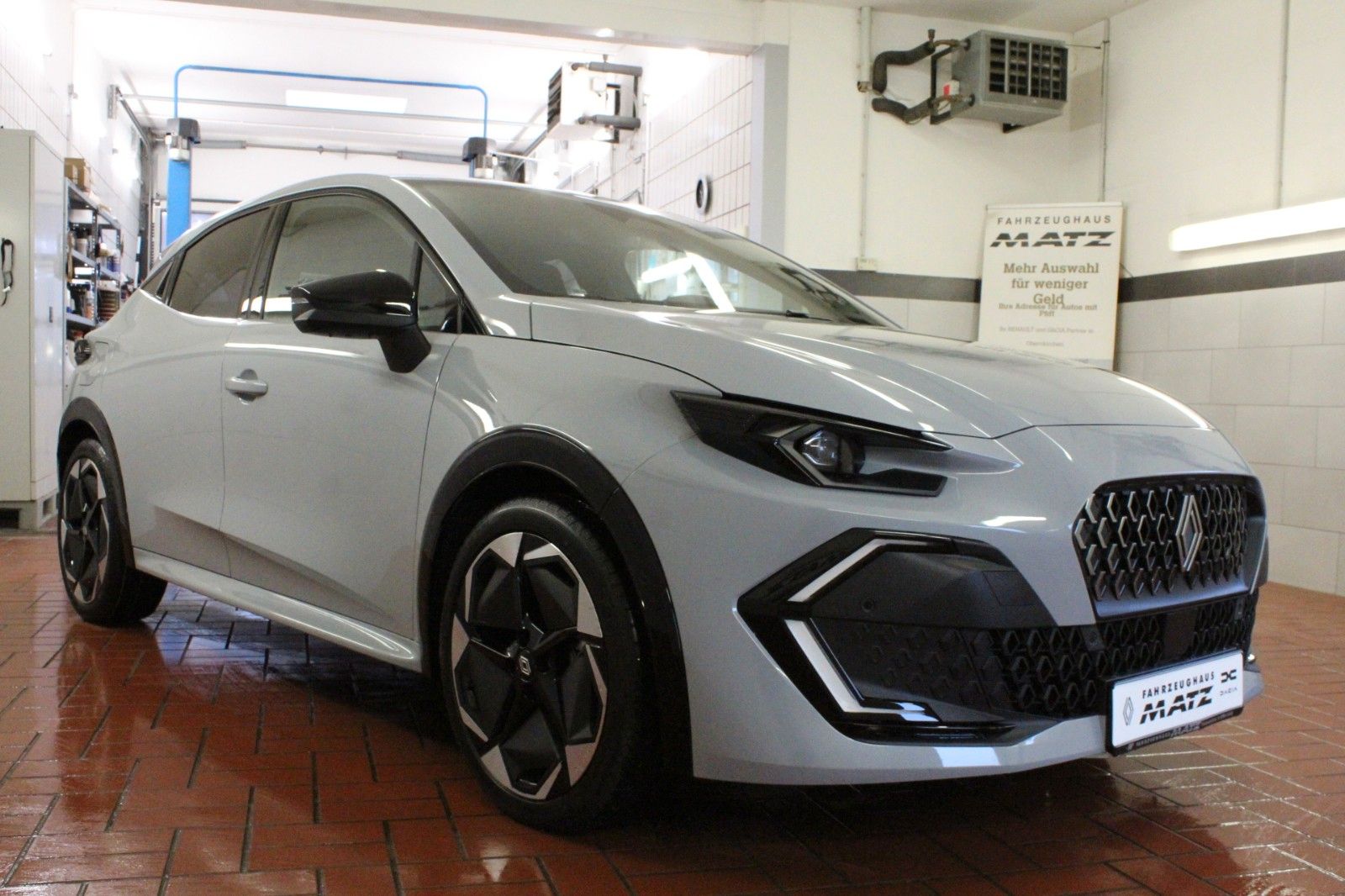 Fahrzeugabbildung Renault Clio TCe 115 Techno *Winter*Safety-Paket*