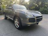 Porsche Cayenne 4.5 Turbo S tiptronic, First pai - Porsche Cayenne mit Benzin-Antrieb: Kombi