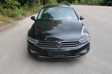 Volkswagen Passat Variant - 1
