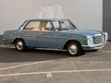 Mercedes-Benz 200D - Mercedes-Benz aus 1980