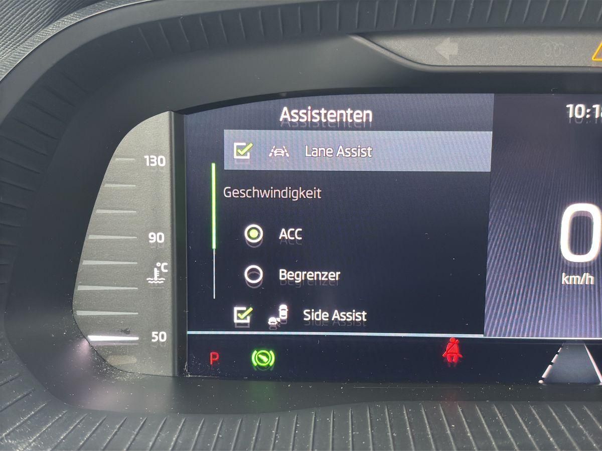 Octavia Style 1.5 TSI  e-TEC DSG RFK HUD ACC