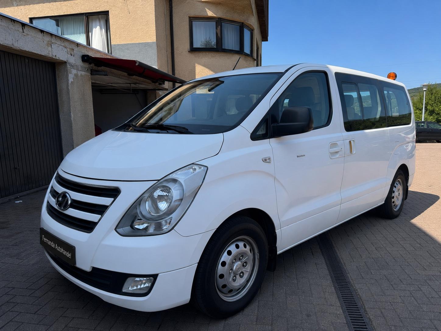 Hyundai H-1 Travel Comfort | 1 hand | 8 Sitzer |