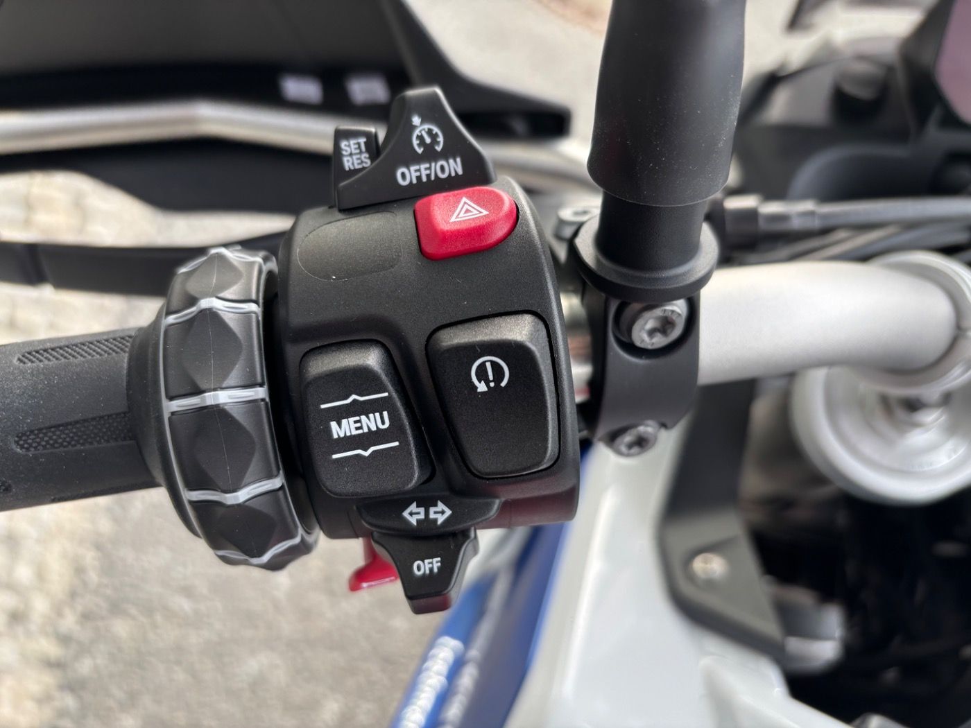 Fahrzeugabbildung BMW F 900 GS Trophy Dynamik-Paket