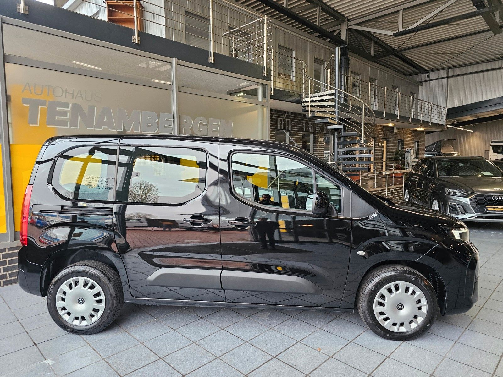 Opel Combo Life E Edition Navi Kamera Trenngitter imagem 2