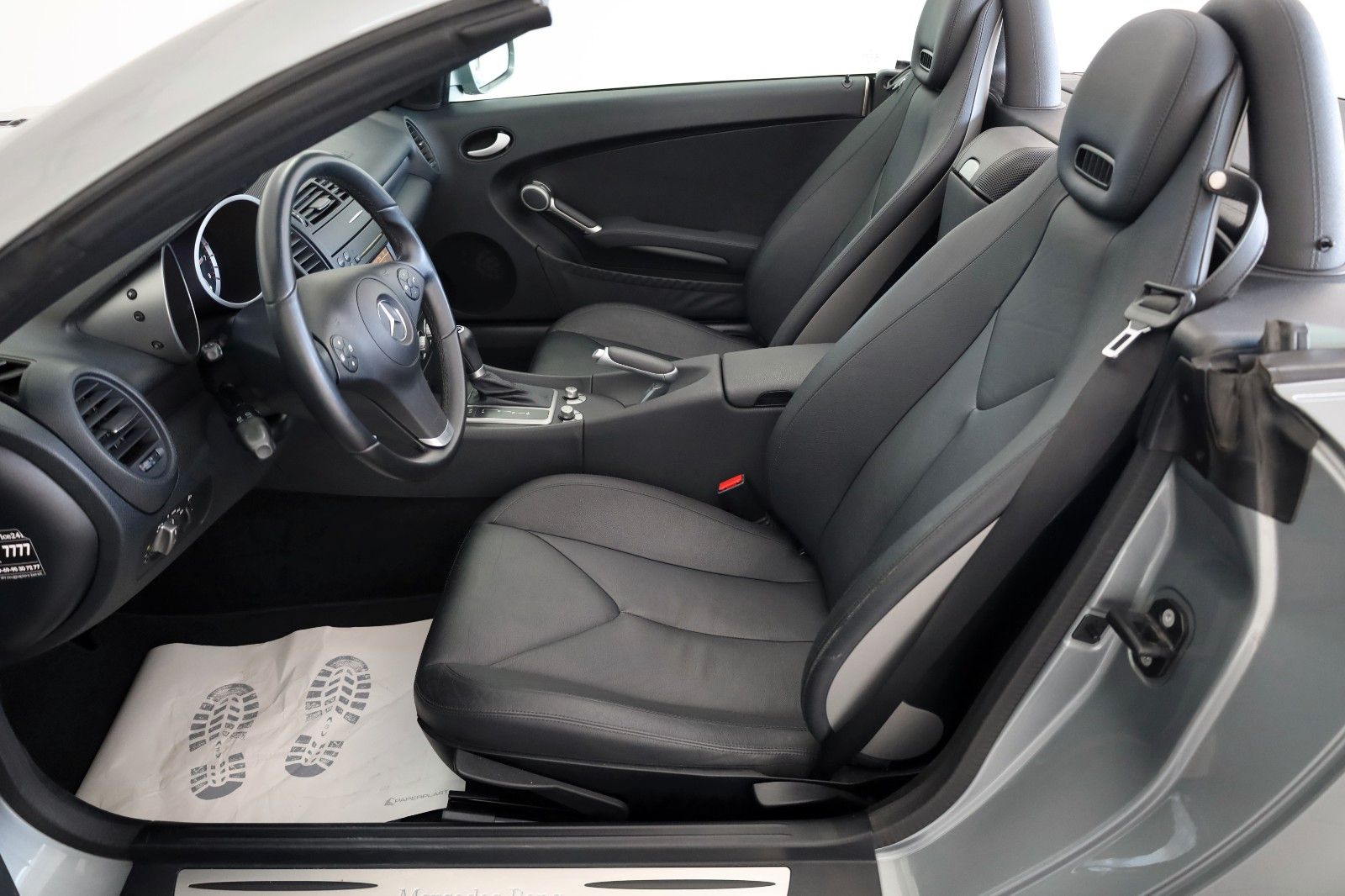 Fahrzeugabbildung Mercedes-Benz SLK 200 Kompressor Roadster Leder,Navi,Airscarf