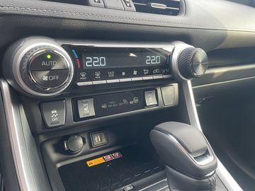 Toyota RAV 4 - 12