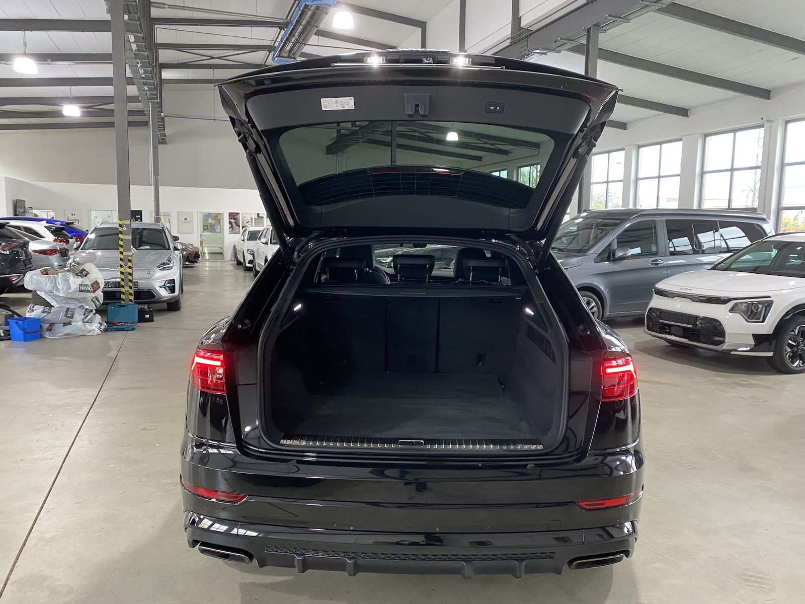 Fahrzeugabbildung Audi Q8 45 Tdi quattro S Line/´23/Pano/ACC/AIR/