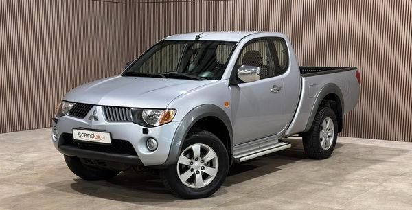 Mitsubishi L200 2.5  4WD