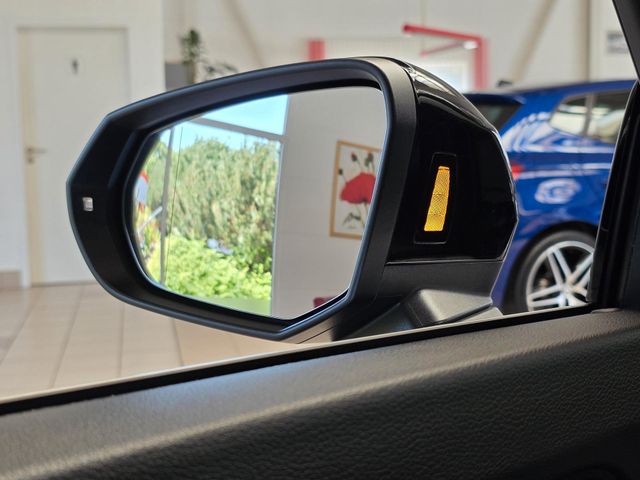 AUDI Q3 — Foto 29