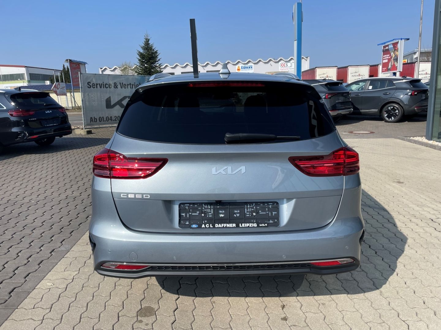 Fahrzeugabbildung Kia Ceed_sw Ultimate Navi Soundsystem JBL LED ACC