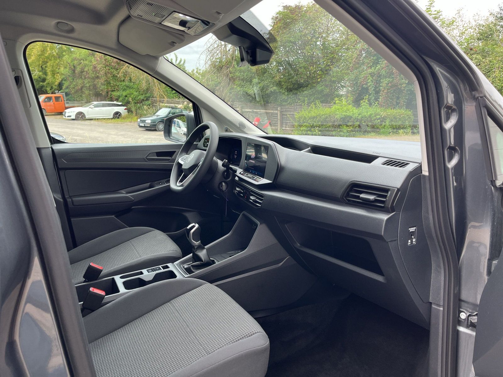 Fahrzeugabbildung Volkswagen Caddy Cargo Maxi 2.0 TDI PDC DAB