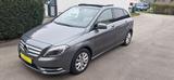 Mercedes-Benz B 180 AUTOMATIK LEDER NAVI PANORAMA TOP - Mercedes-Benz B 180 Gebrauchtwagen in Aachen