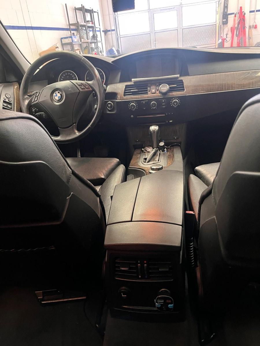 BMW 530 2005 — photo 9