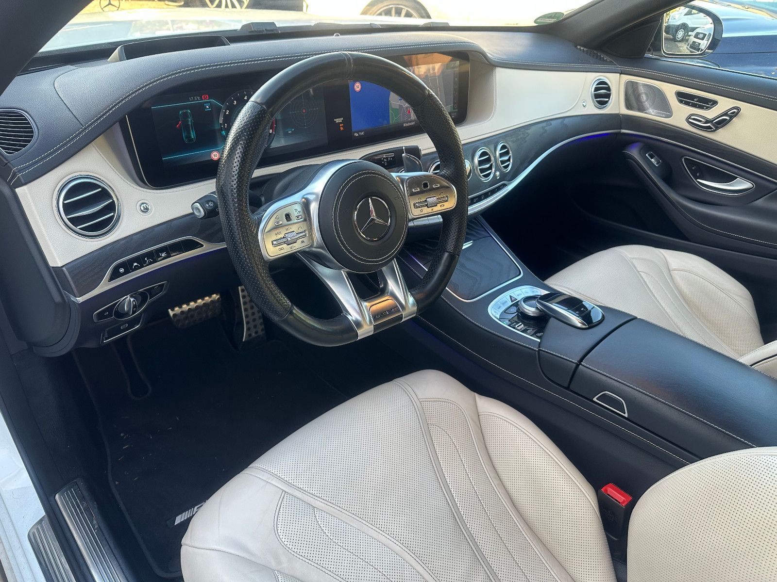 Fahrzeugabbildung Mercedes-Benz S 560 4MATIC*AMG LINE+MOD.2018*