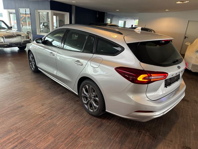 Fahrzeugabbildung Ford Focus Turnier ST-Line*Automatik*SYNC4*Scheckh.