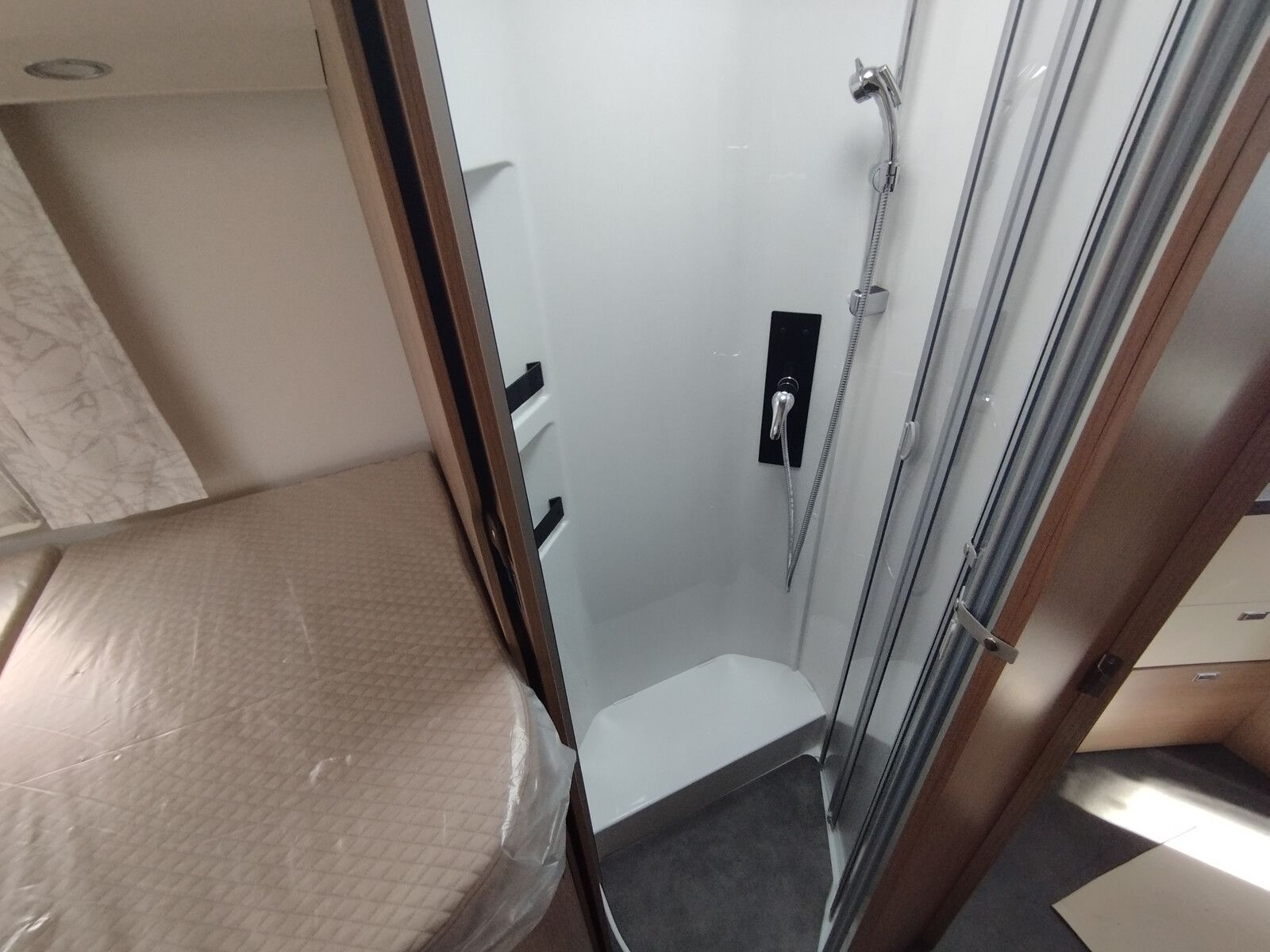 Fahrzeugabbildung Malibu I 490 RB LE comfort Mercedes,Distronic,LED,Autom