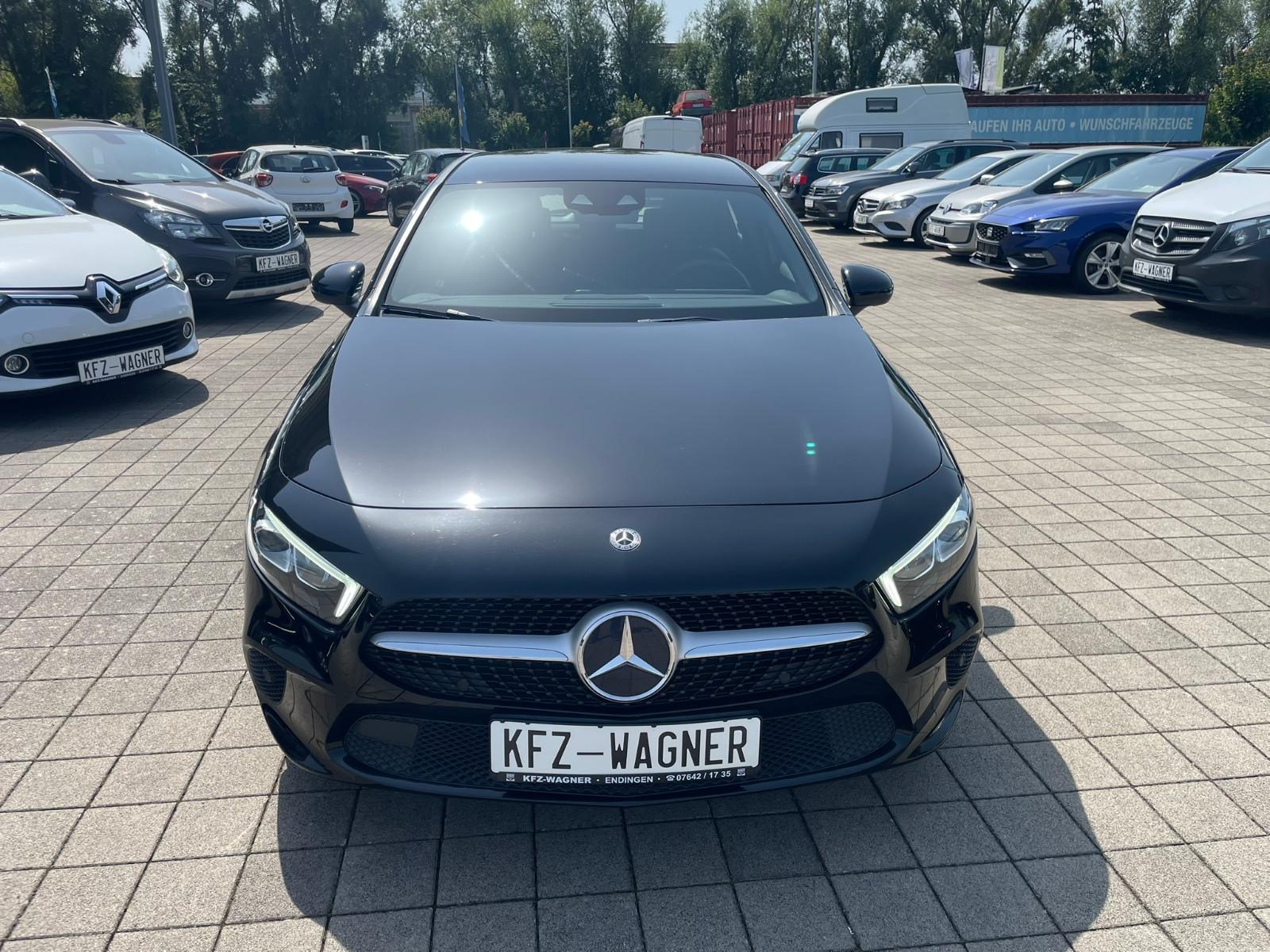Mercedes-Benz A 180 d KAMERA LED DIGITAL TACHO 1.Hand