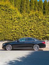 Mercedes-Benz E 400 4MATIC AVANTGARDE Autom. AVANTGARDE - Mercedes-Benz E 400 mit Benzin-Antrieb