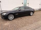 BMW 7er 740i F01 - BMW 7er Reihe: F01