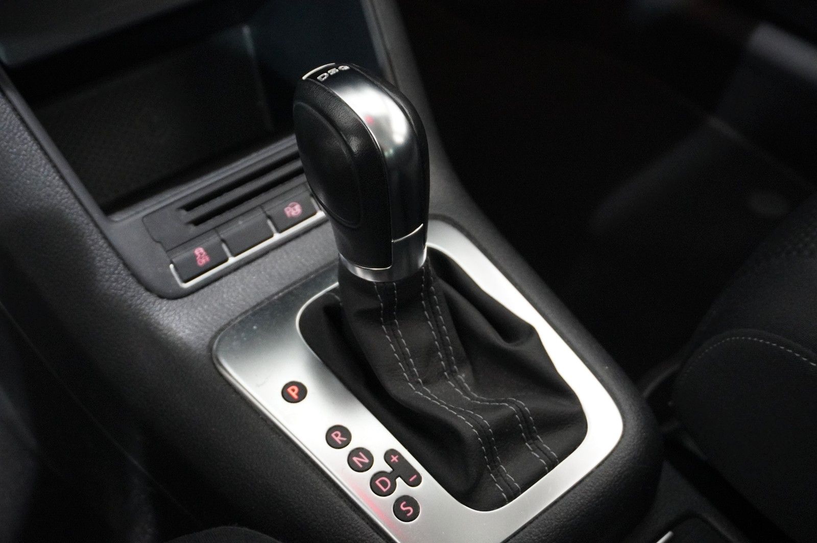 Fahrzeugabbildung Volkswagen Golf Plus VI TEAM 1.4 TSI DSG KLIMA/PDC/NEBEL/SH