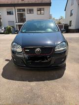 Volkswagen Golf V GTI Pirelli - Volkswagen Golf GTI pirelli mit Benzin-Antrieb