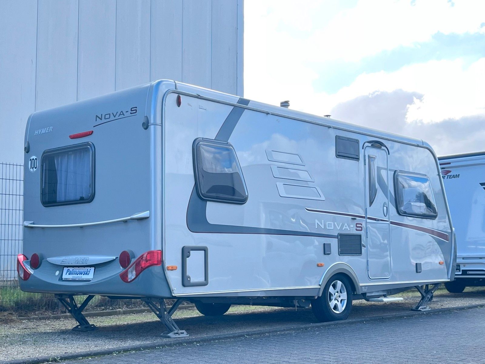 Fahrzeugabbildung HYMER / ERIBA / HYMERCAR Nova S 546 -Kinderbett, Solar, Mover -