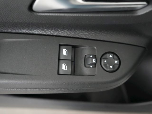 Corsa-e F EDITION 50kWH AT+LED LICHT+RÜCKFAHRKAM