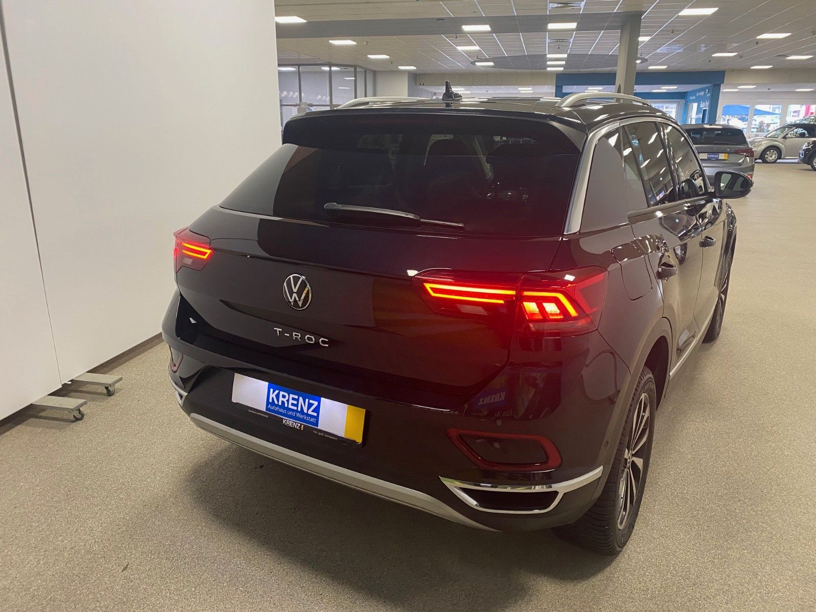 Fahrzeugabbildung Volkswagen T-Roc 1.5 TSI Style+NAVI+1.HAND+AHK+LED Plus+ACC