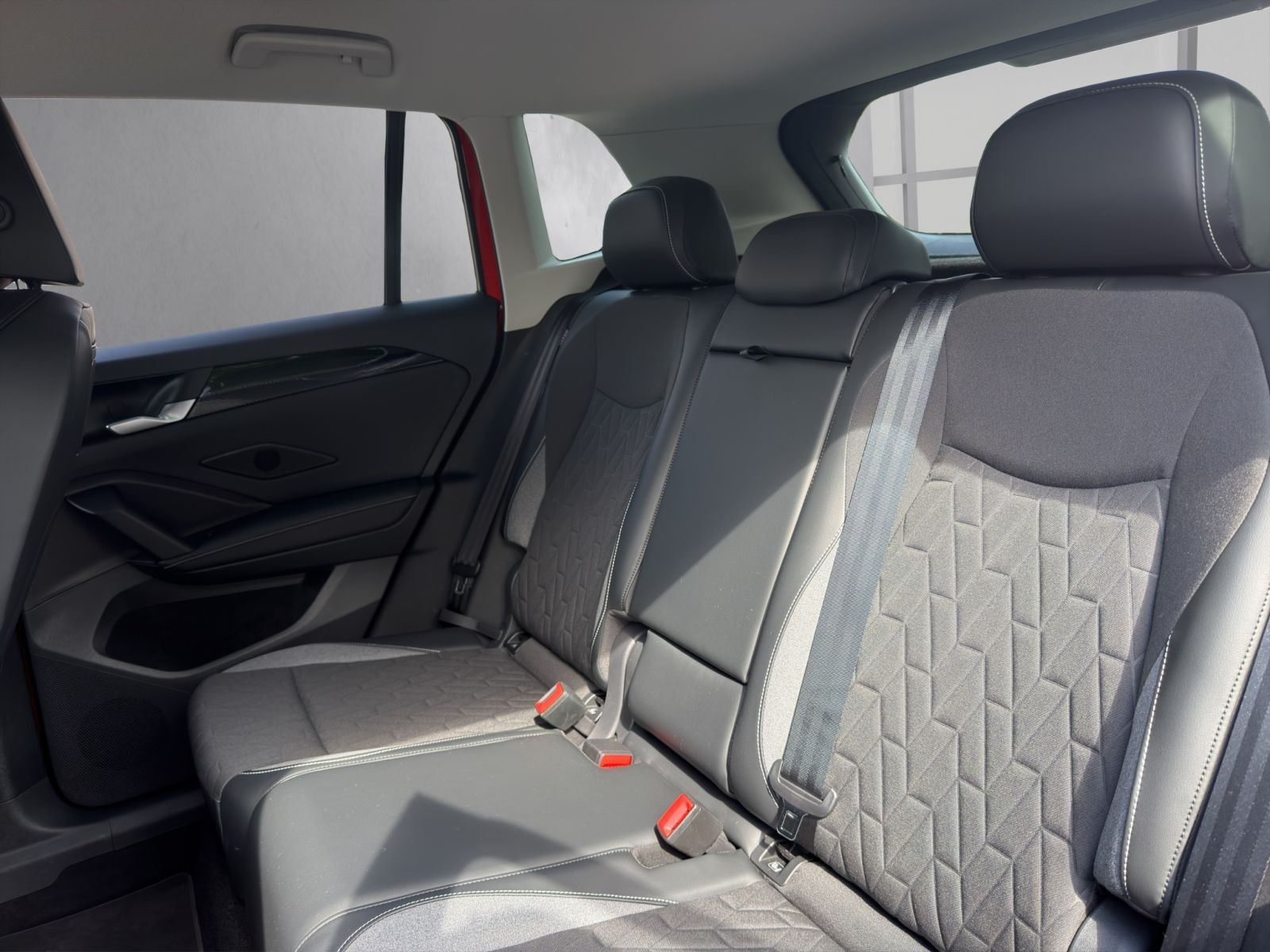 Volkswagen Tiguan - Bild 11