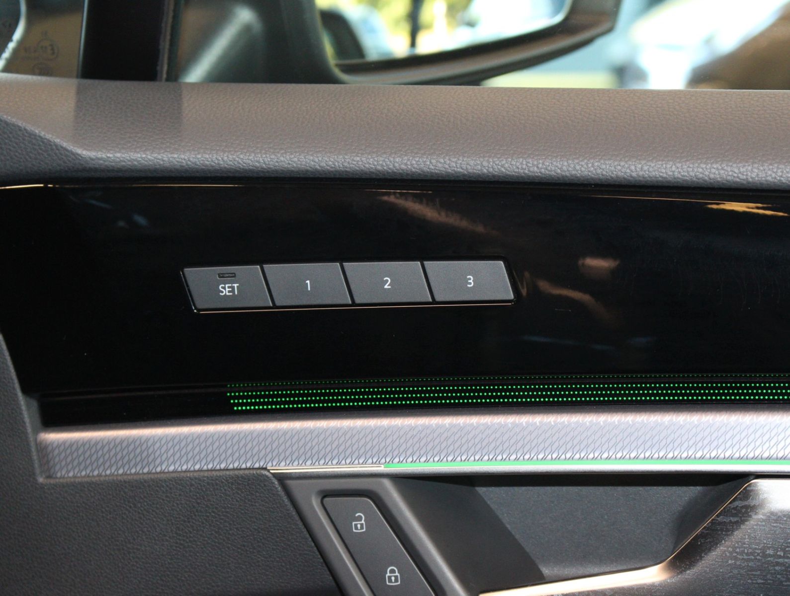 Fahrzeugabbildung Volkswagen Touareg 4.0 V8 TDI  4M  R-Line*PNRM*AHK*HUD*Voll
