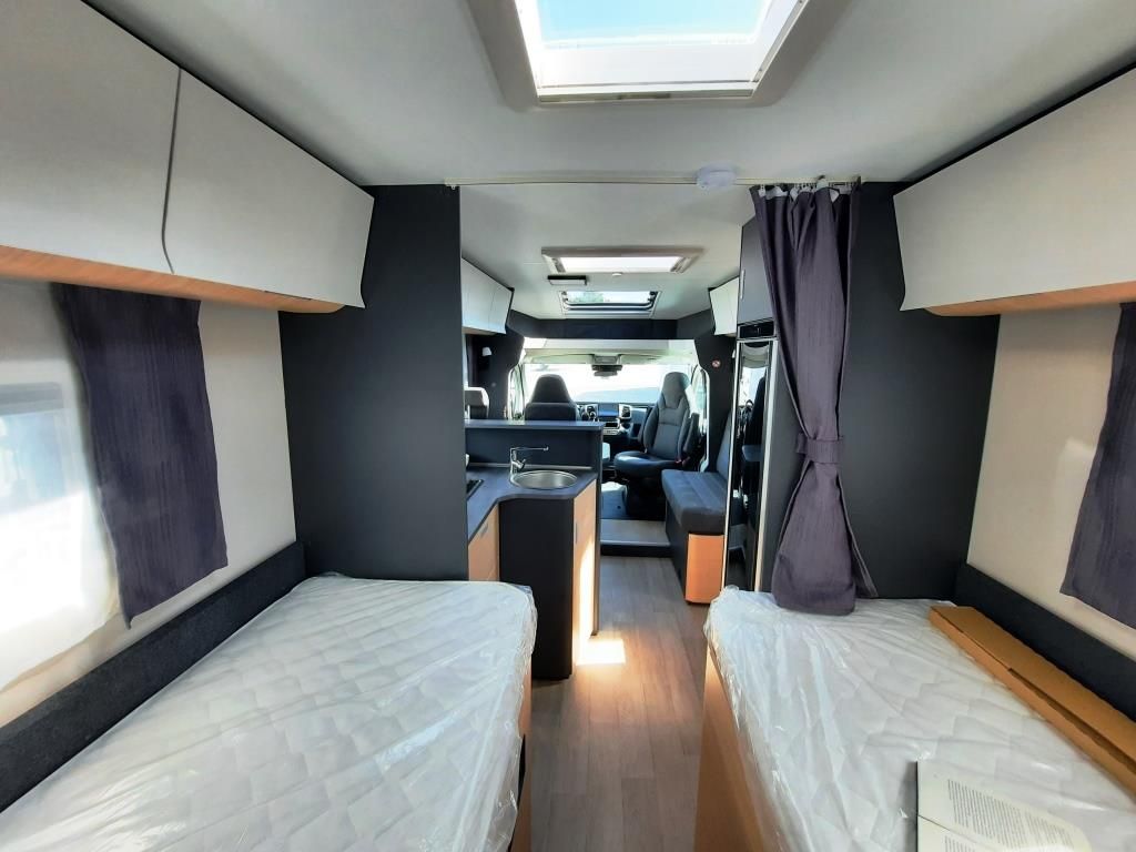 Fahrzeug Übersicht 5 Fahrzeugabbildung Hobby MAXIA T 740 WE Verfüg./Sparen Sie 12.579,- €