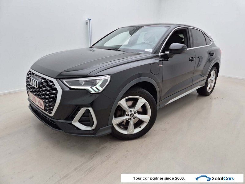 Audi Q3 Sportback 45 TFSIe S-Line Matrix Virtual Nav