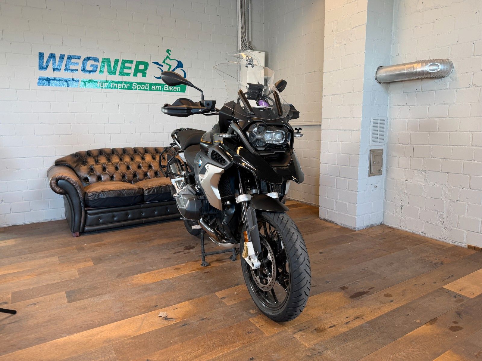 Fahrzeugabbildung BMW R 1250 GS Exclusive  inkl.  WESA -35mm tief