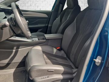 Peugeot 408 - 11