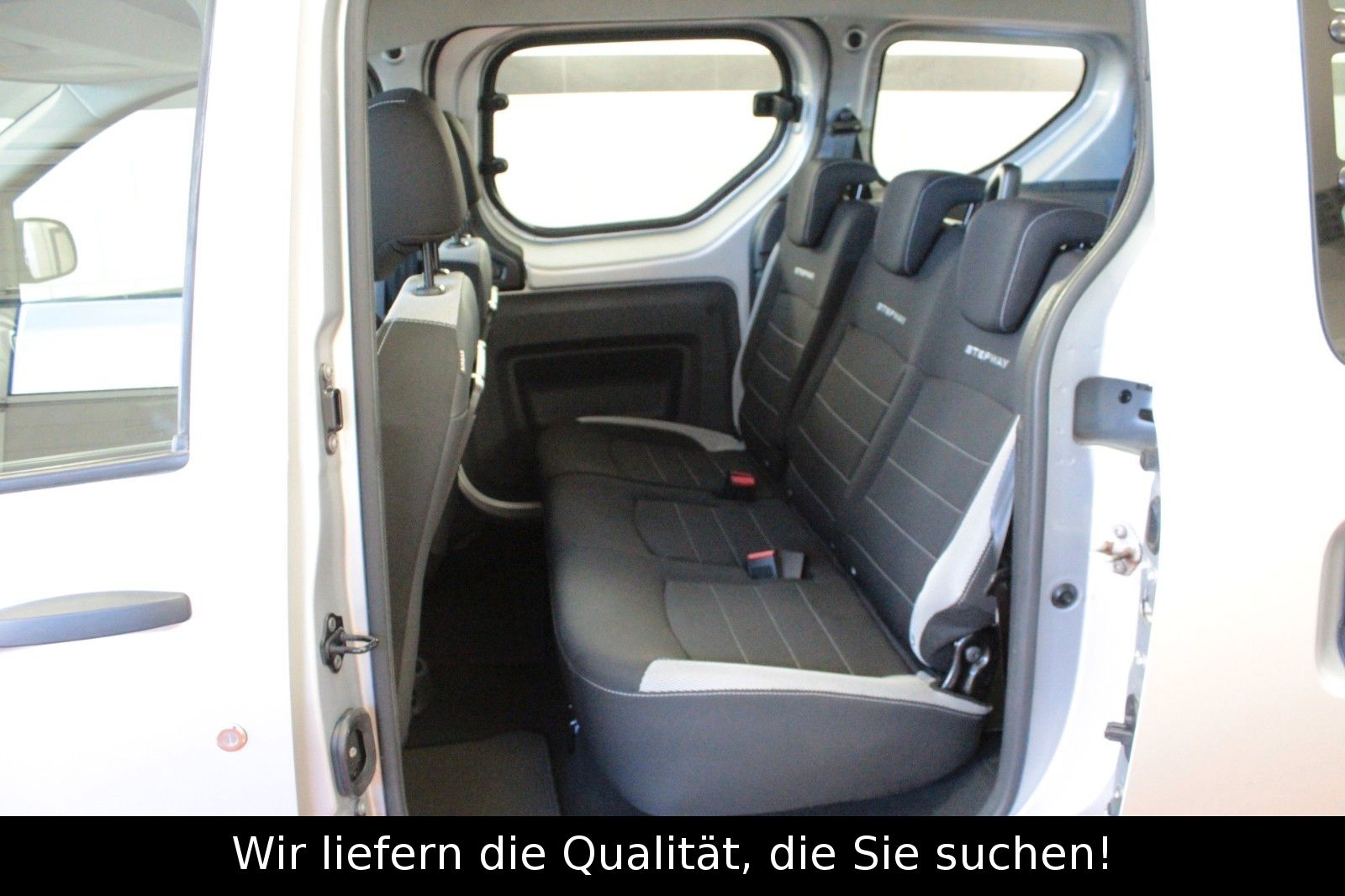 Fahrzeugabbildung Dacia Dokker TCe 115 Stepway *Navi*Klima*