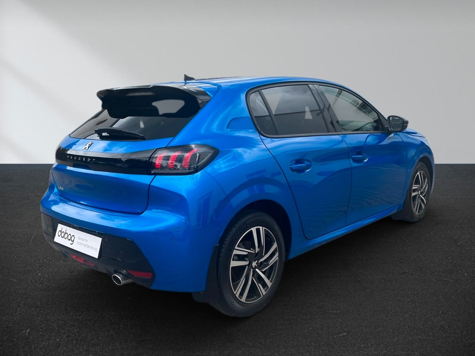 Peugeot 208 PureTech 100 EAT8 Allure – Bild 4