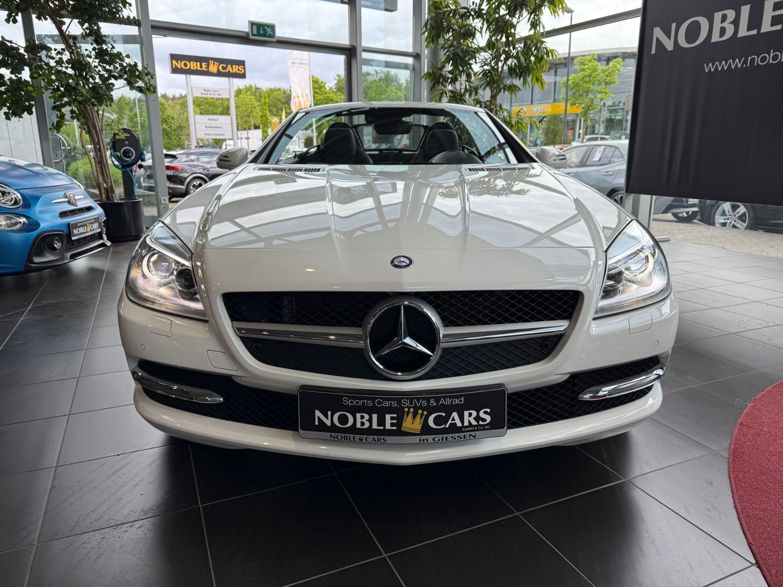 Fahrzeugabbildung Mercedes-Benz SLC 200 NAVI AIRSCARF ALU
