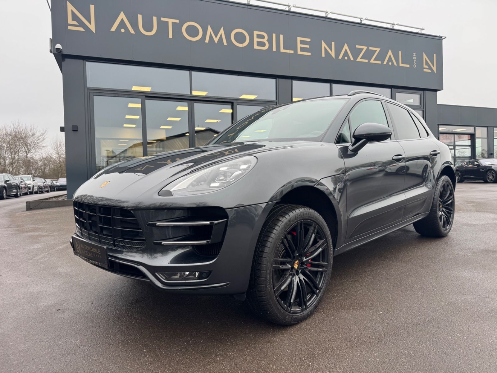 PORSCHE MACAN TURBO*PANORAMA*AKRAPOVIC*LUFT*21.Z*AGA*