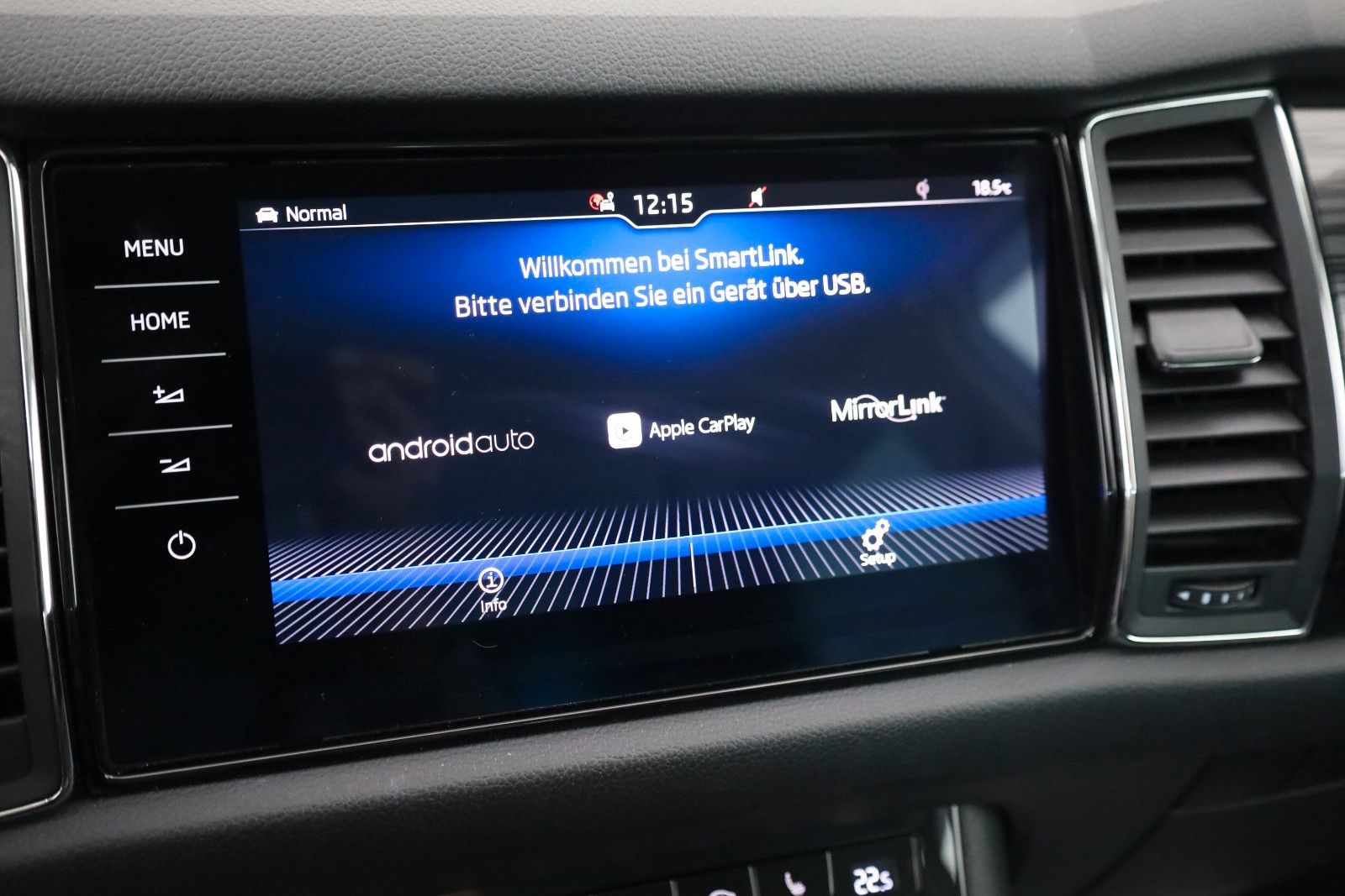 Fahrzeugabbildung SKODA Kodiaq Drive 125 4x4,Navi,4xSH,Kamera,ACC,AHK+WR