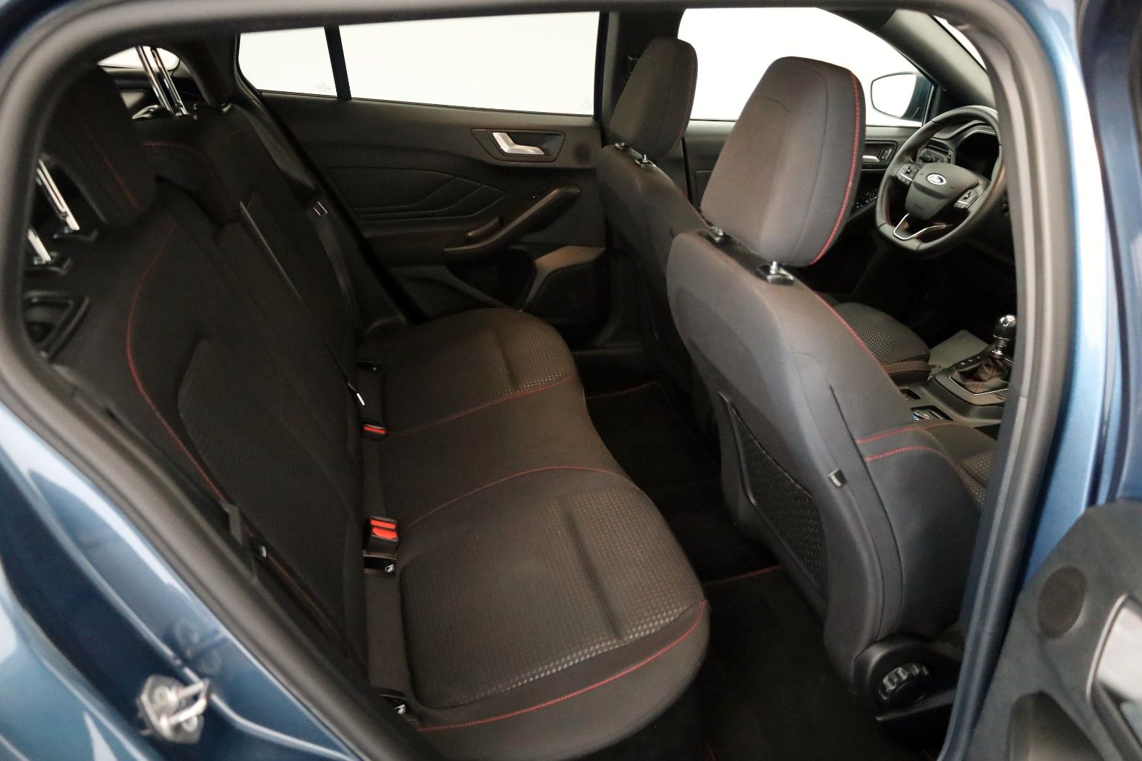 Fahrzeugabbildung Ford Focus Turnier ST-Line X Navi,Panorama,Kamera,SH