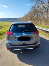 Nissan X-Trail TEKNA 1.6 DIG-T TEKNA - Nissan X-Trail: Limousine