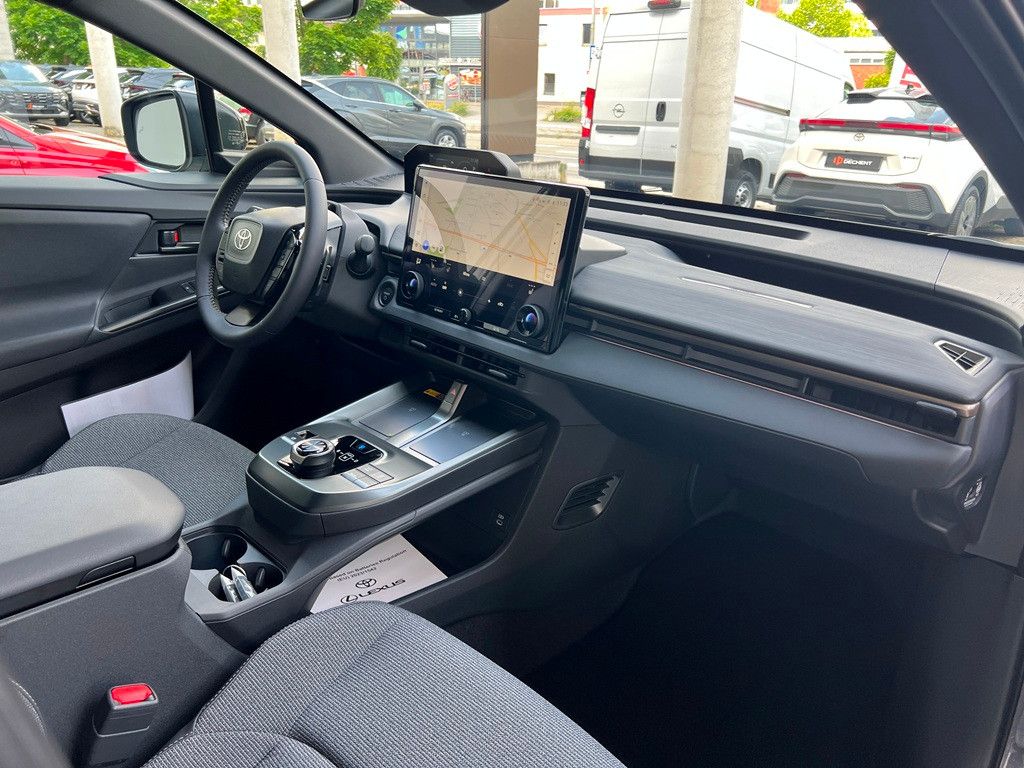 Fahrzeugabbildung Toyota bZ4X Touring 75 kWh Teamplayer 360° Kamera