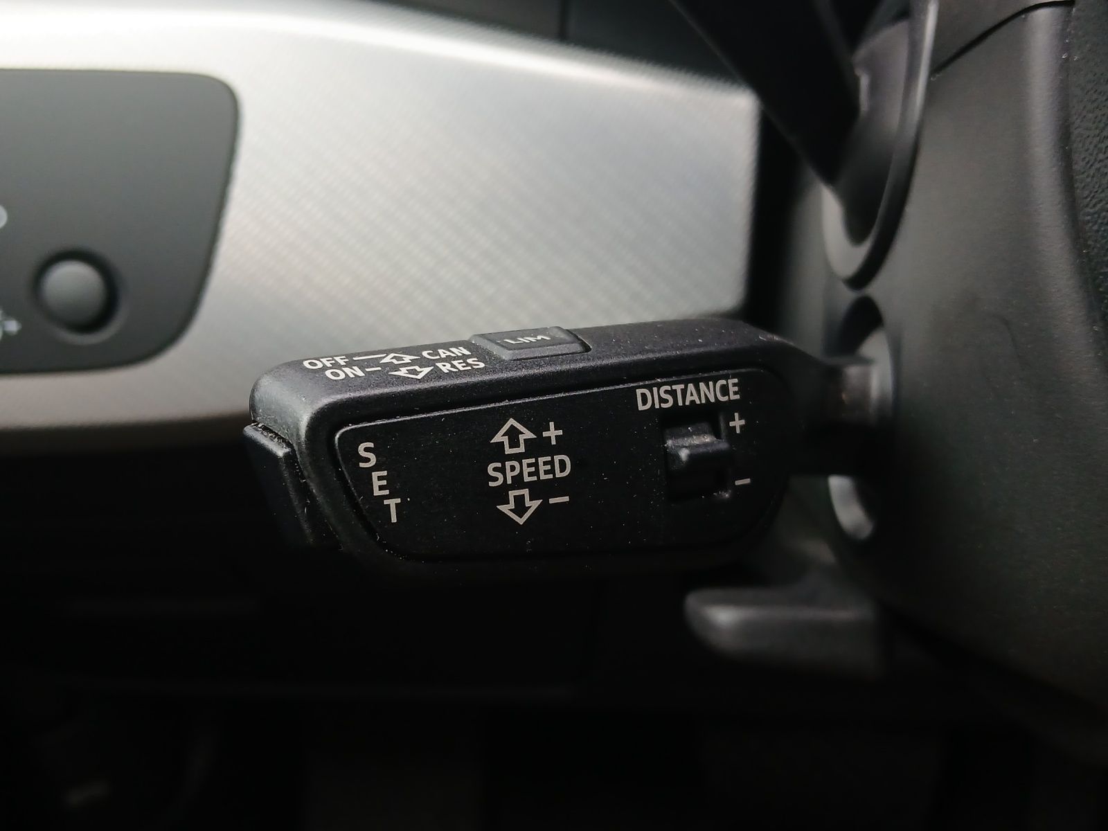 Fahrzeugabbildung Audi A4 Avant 45 TDI sport quattro S-Line Matrix Navi