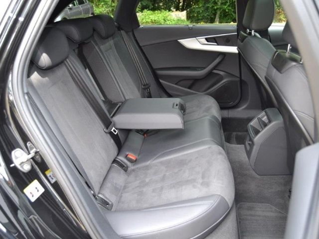 A4 Avant 45 TFSI quattro S-tronic S line COMPETI