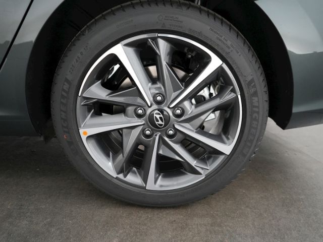 i30cw FACELIFT T-GDI ADVANTAGE DCT+VOLL LED+NAVI
