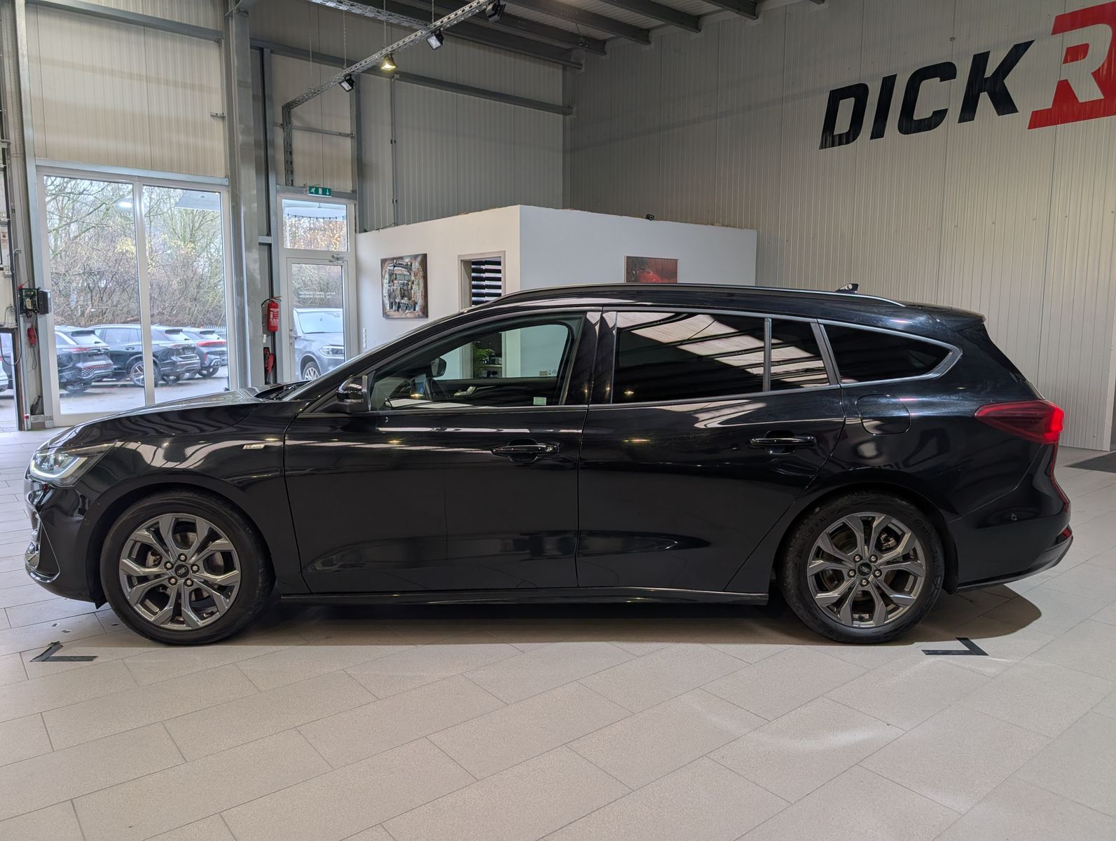 Fahrzeugabbildung Ford Focus 1.0 EcoBoost ST-Line ACC LED Styling-Paket