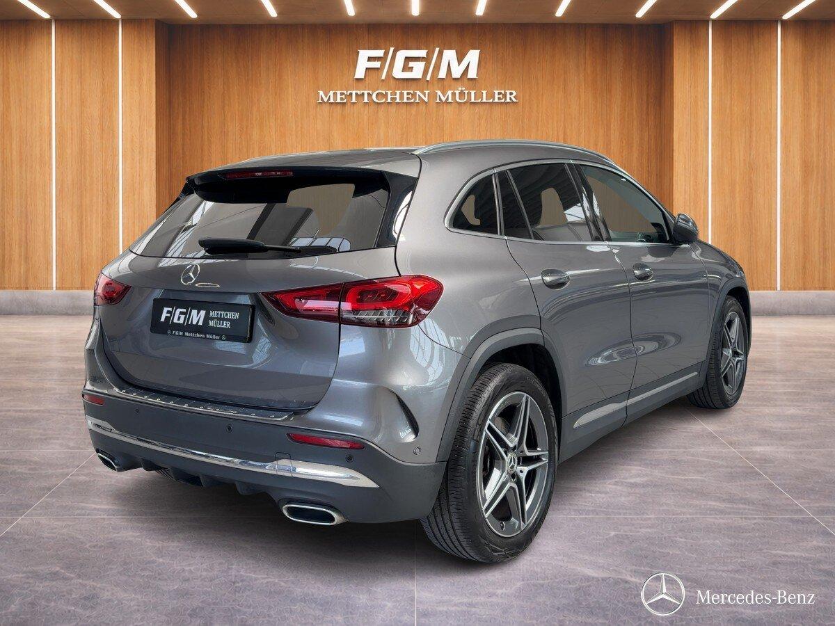 Mercedes-Benz GLA 250 4MATIC AMG9+LED+PANO+AMBIENTEAMG Line