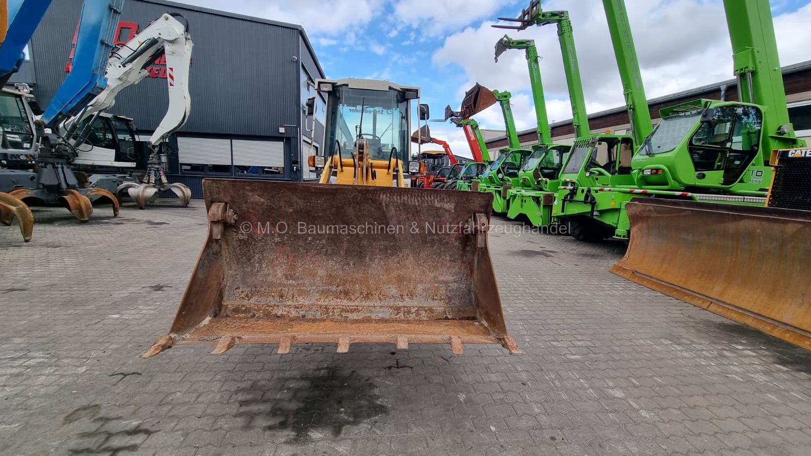 Fahrzeugabbildung Liebherr L507 / SW / Klappschaufel/