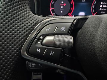 Fahrzeugverkauf 17 Skoda Kodiaq 2.0 TDI 142 kW 4x4 Sportline 7-Sitze AHK