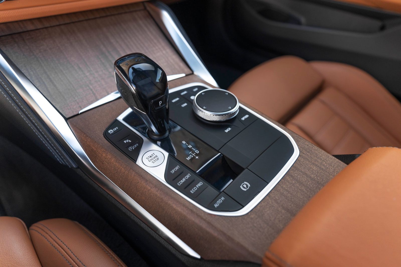 Fahrzeugabbildung BMW 430i Coupé M Sportpaket HUD LED KAM HIFI ACC